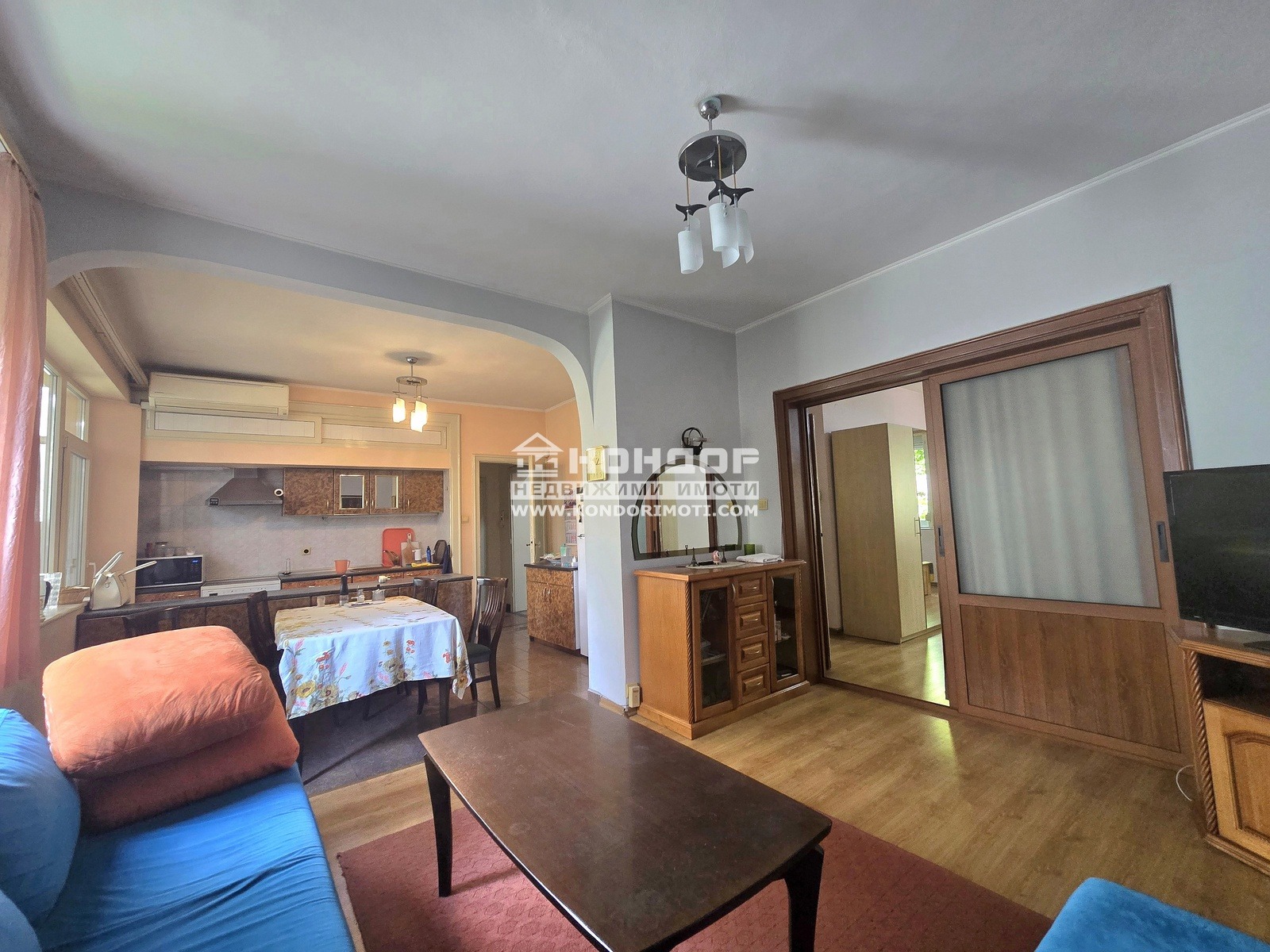 Продава 3-СТАЕН, гр. Пловдив, Център