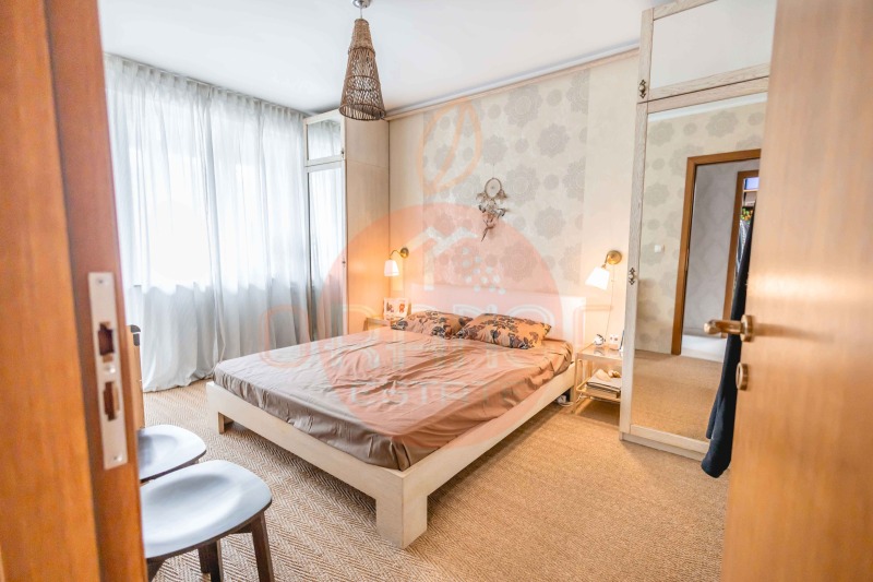 Продава 4-СТАЕН в град София, Студентски град - 140 кв.м / 430 000 € » 841 006.90 лв., ОРИНДЖ ЕСТЕЙТ