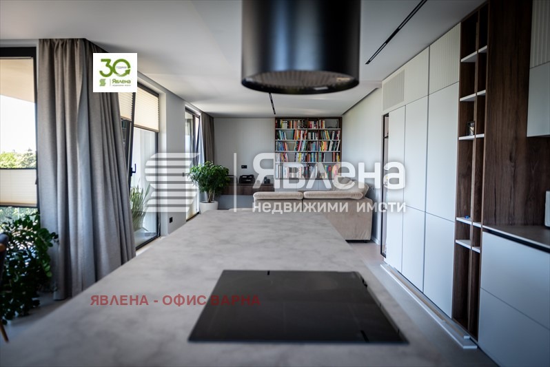 Продава 4-СТАЕН, гр. Варна, к.к. Св.Св. Константин и Елена, снимка 2 - Апартаменти - 53039145