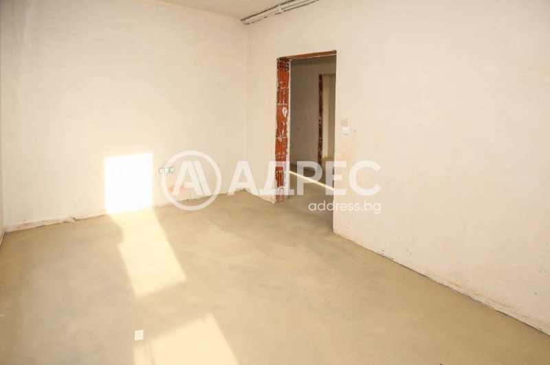 Продава КЪЩА, гр. София, м-т Камбаните, снимка 13 - Къщи - 53092549