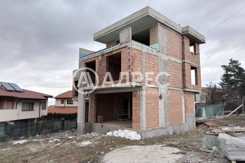 Продава КЪЩА, гр. София, гр. Банкя