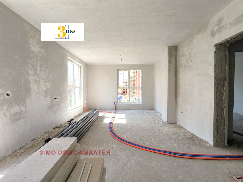 Te koop  2 slaapkamers Sofia , Ljulin 5 , 76 m² | 76257572