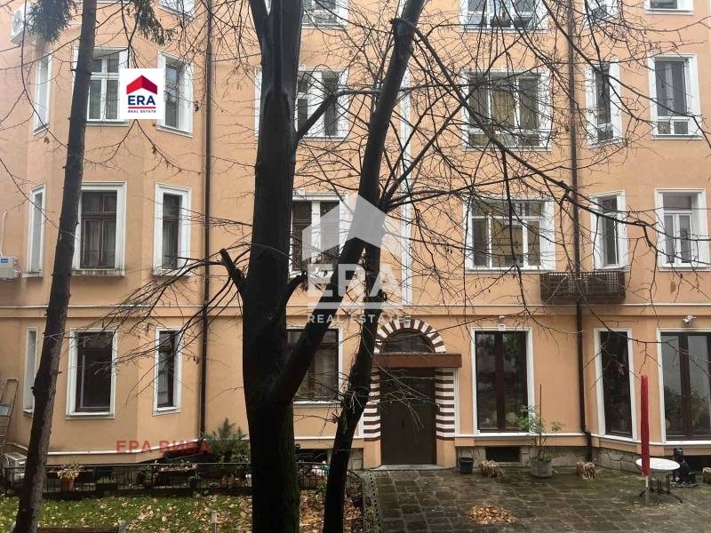 Продава МНОГОСТАЕН, гр. София, Център, снимка 7 - Апартаменти - 52520280