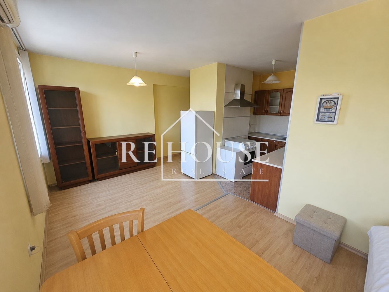 Продава 3-СТАЕН, гр. Варна, Център, снимка 2 - Апартаменти - 55722210