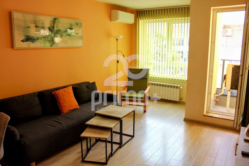 À venda  1 quarto Sofia , Zona B-5 , 66 m² | 47015704