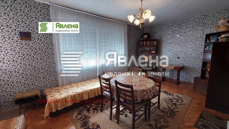 Продава ЕТАЖ ОТ КЪЩА, гр. Поморие, област Бургас, снимка 5 - Етаж от къща - 47441992