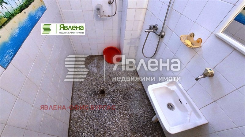 Продава ЕТАЖ ОТ КЪЩА, гр. Поморие, област Бургас, снимка 13 - Етаж от къща - 47441992