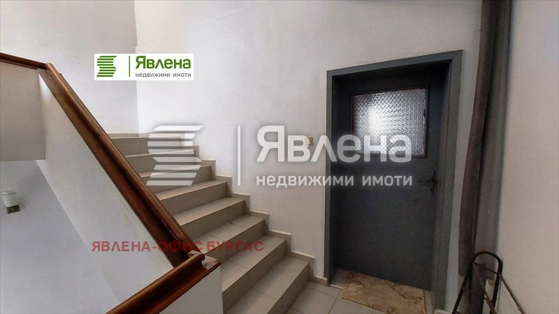 Продава ЕТАЖ ОТ КЪЩА, гр. Поморие, област Бургас, снимка 15 - Етаж от къща - 47441992