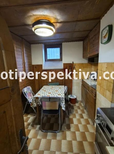 Продава ЕТАЖ ОТ КЪЩА, гр. Пловдив, Център, снимка 12 - Етаж от къща - 52534340