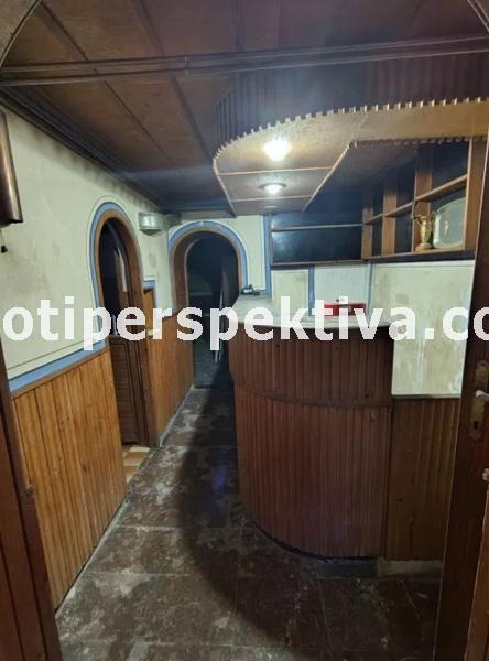 Продава ЕТАЖ ОТ КЪЩА, гр. Пловдив, Център, снимка 17 - Етаж от къща - 52534340