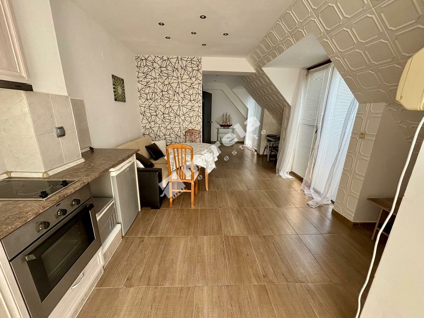 Продава 3-СТАЕН, гр. Свети Влас, област Бургас, снимка 2 - Апартаменти - 53675132