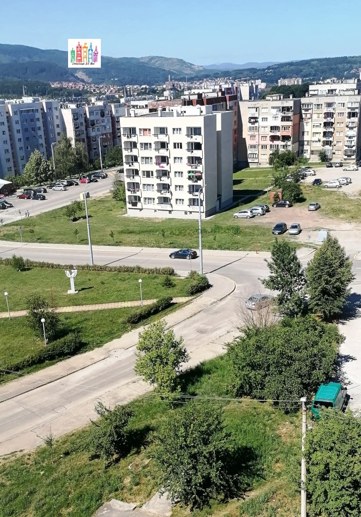 Na sprzedaż  1 sypialnia Pernik , Tewa , 67 mkw | 11127543