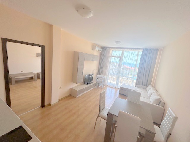 Продава 2-СТАЕН, област Бургас, гр. Свети Влас • 113000 € / 221008.79 лв. • 37330209 1