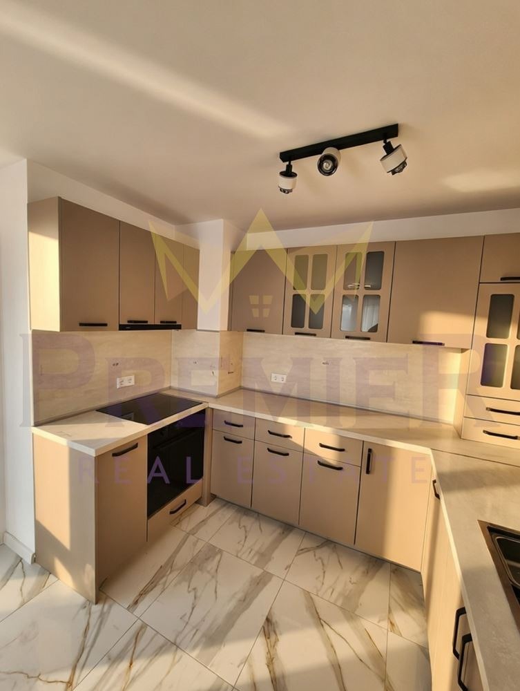 Продава 2-СТАЕН, гр. Варна, м-т Пчелина, снимка 2 - Апартаменти - 54024401