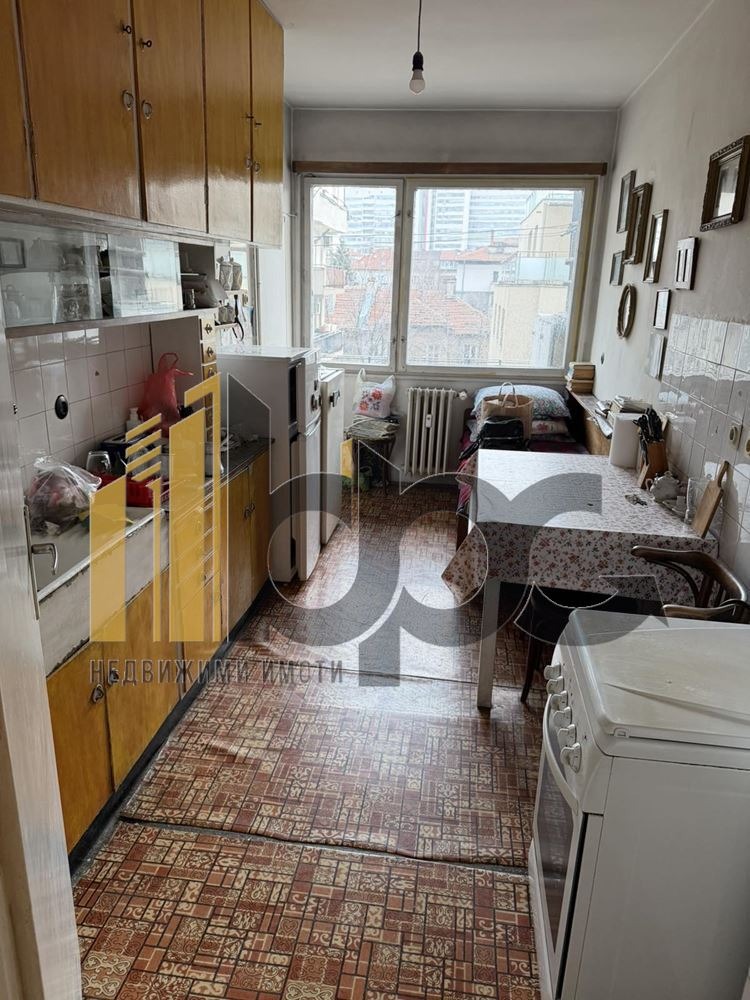 Продава 3-СТАЕН, гр. София, Център, снимка 4 - Апартаменти - 53230524