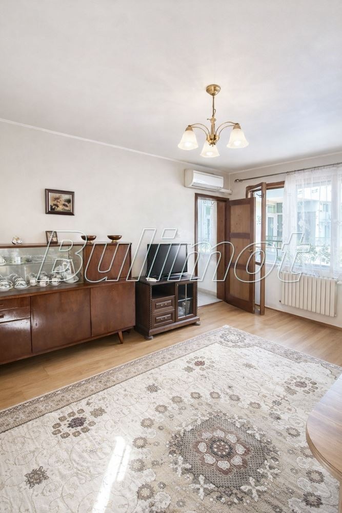 Продава 3-СТАЕН, гр. Варна, Окръжна болница-Генерали, снимка 2 - Апартаменти - 53286285