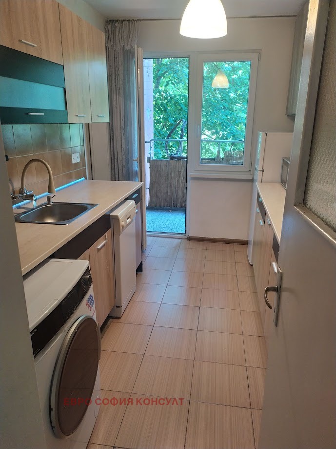Продава 4-СТАЕН, гр. София, Белите брези, снимка 5 - Апартаменти - 54544486
