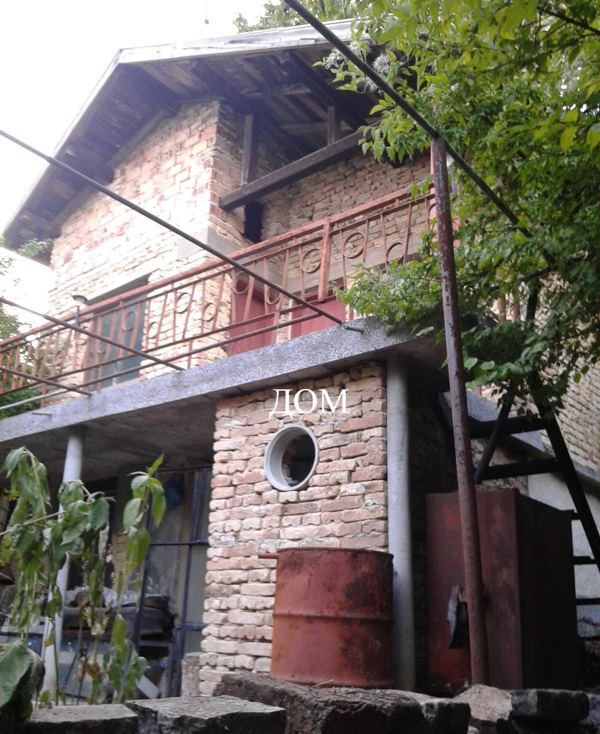 Продава ВИЛА, гр. Шумен, м-т Под Манастира