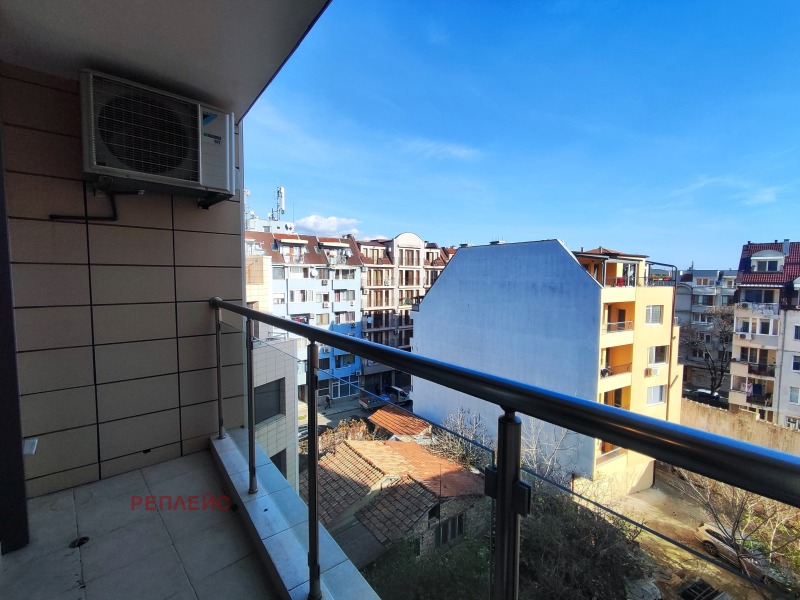 Продава 3-СТАЕН, гр. Варна, Център, снимка 15 - Апартаменти - 52650064