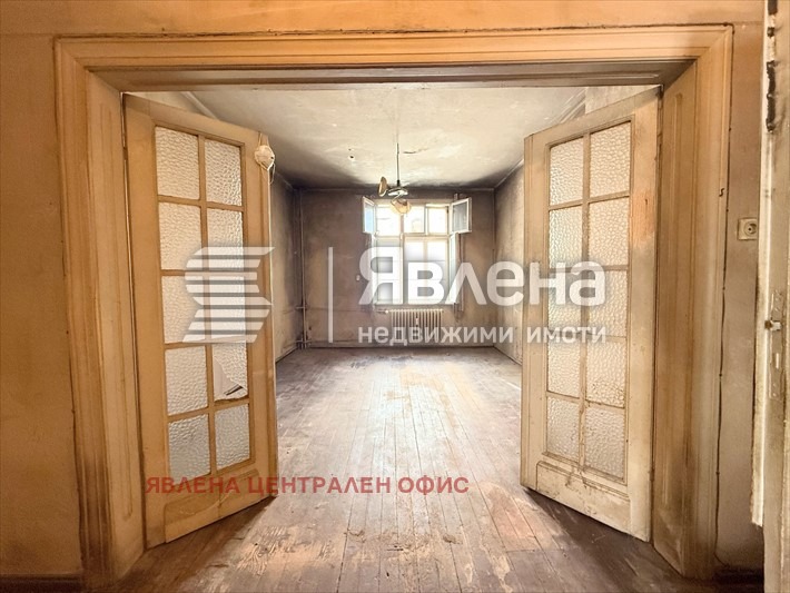 Продава 3-СТАЕН, гр. София, Център, снимка 2 - Апартаменти - 53181114