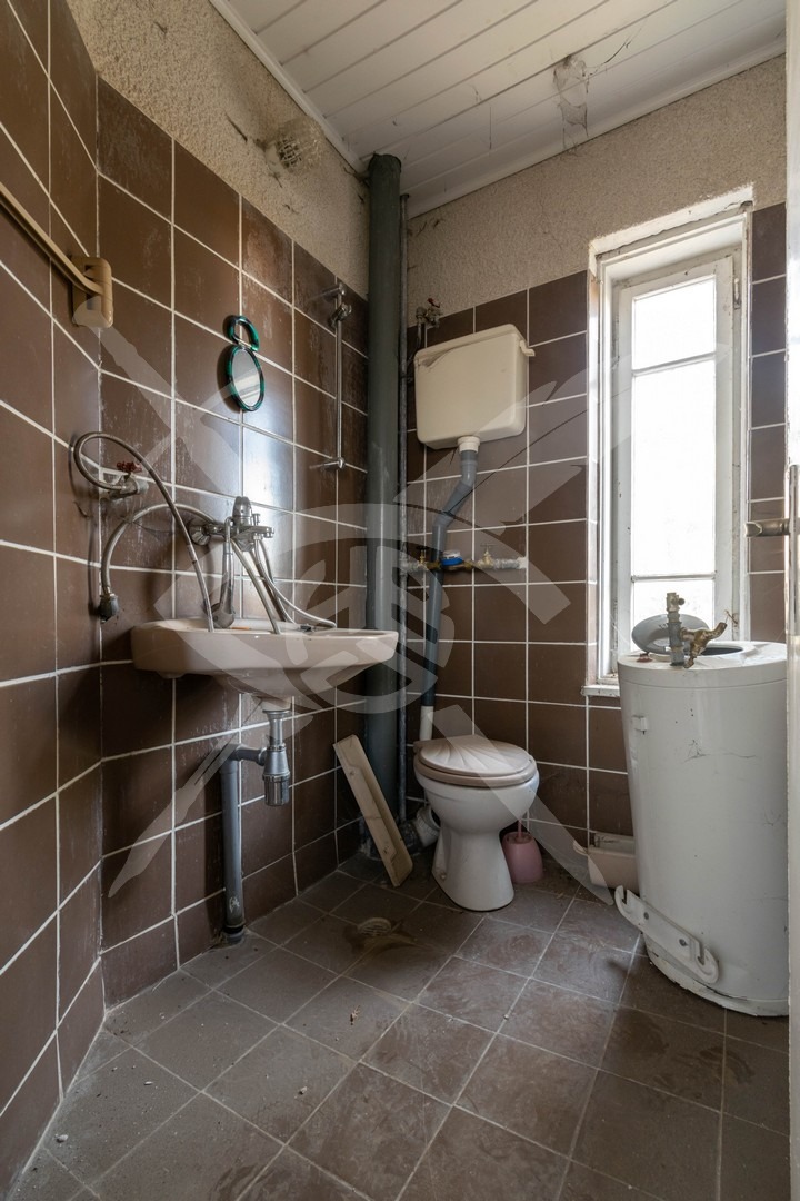 Продава ЕТАЖ ОТ КЪЩА, гр. София, гр. Банкя, снимка 6 - Етаж от къща - 54519537