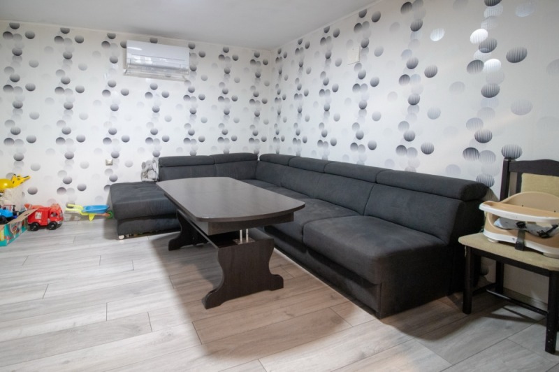 Продава КЪЩА, гр. Сливен, Клуцохор, снимка 2 - Къщи - 53016173