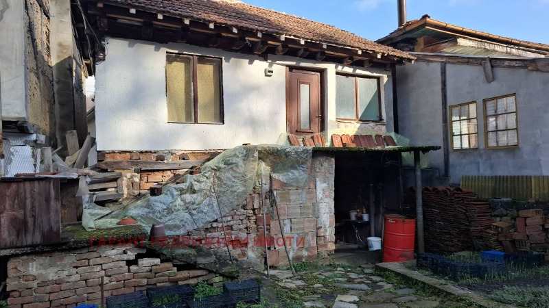 Продава КЪЩА, гр. Габрово, област Габрово, снимка 2 - Къщи - 53008476