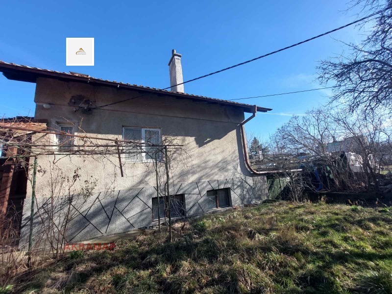 Продава КЪЩА, гр. София, с. Мало Бучино