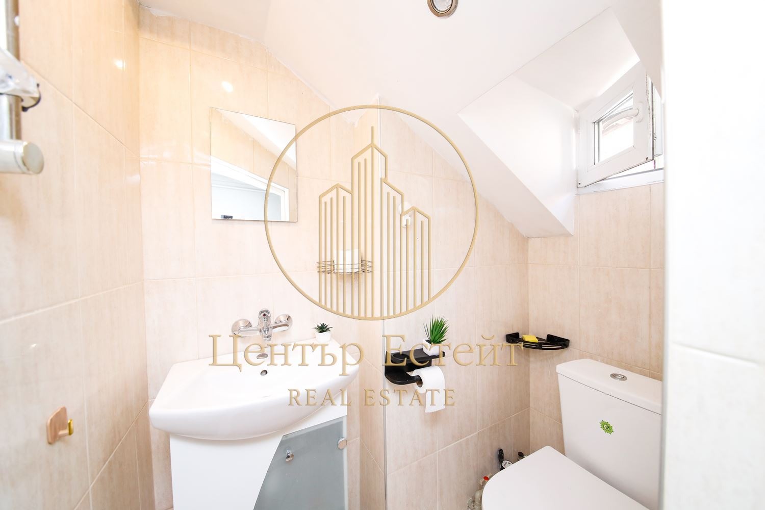 Продава 4-СТАЕН, гр. Плевен, Идеален център, снимка 11 - Апартаменти - 54051547