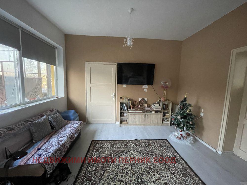 Продава КЪЩА, гр. Перник, Ралица, снимка 2 - Къщи - 54423052