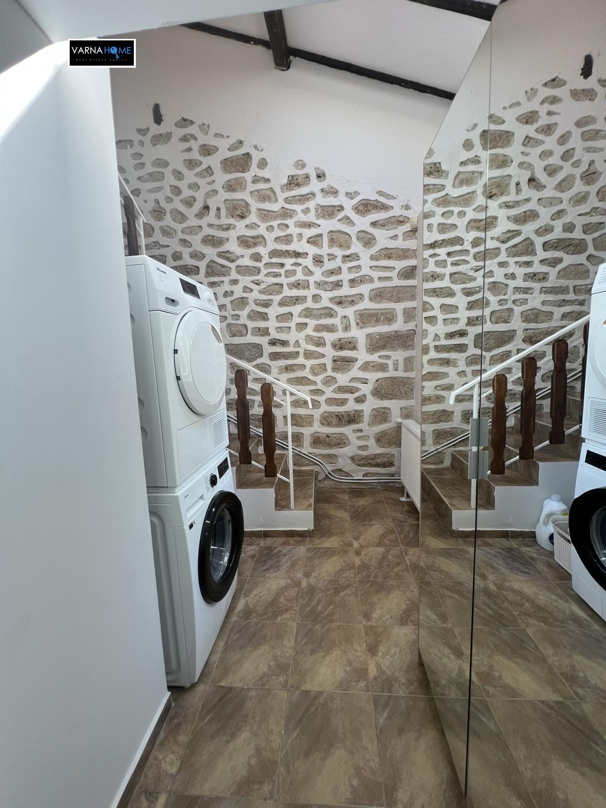 Продава КЪЩА, с. Водица, област Варна, снимка 13 - Къщи - 55043991