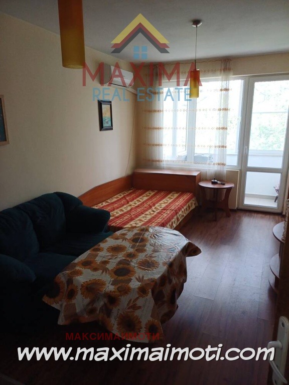 Myytävänä  Studio Plovdiv , Tsentar , 36 neliömetriä | 82123899