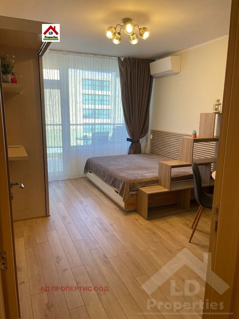 Продава  2-стаен град Варна , к.к. Св.Св. Константин и Елена , 67 кв.м | 26409060 - изображение [3]
