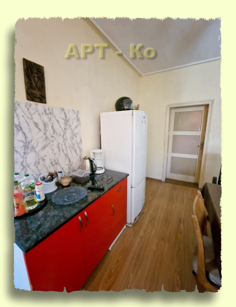 Te koop  3 slaapkamers Pernik , Tsentar , 100 m² | 36150577 - afbeelding [7]