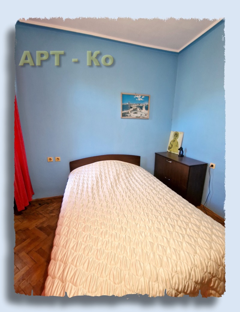 Продава  4-стаен град Перник , Център , 100 кв.м | 93210605 - изображение [13]