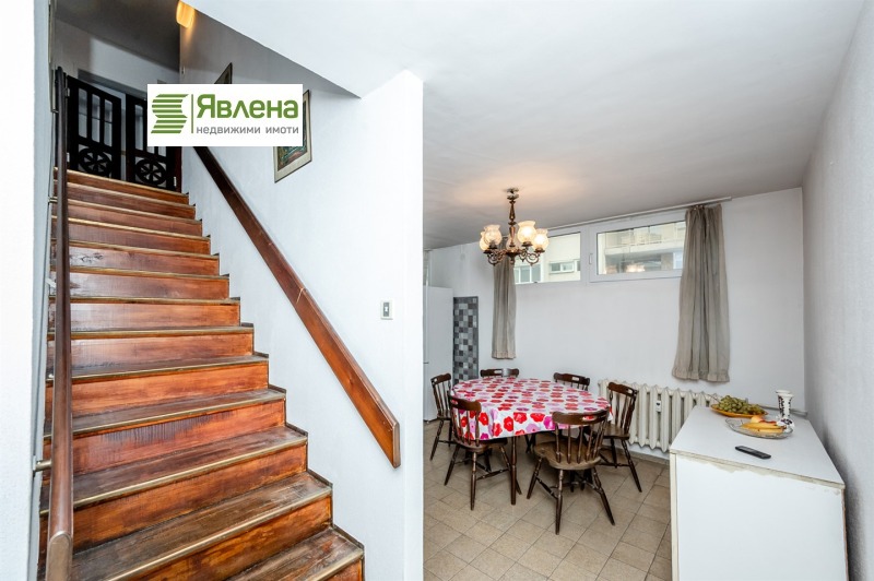 Продава 4-СТАЕН, гр. София, Гоце Делчев, снимка 3 - Апартаменти - 52494559