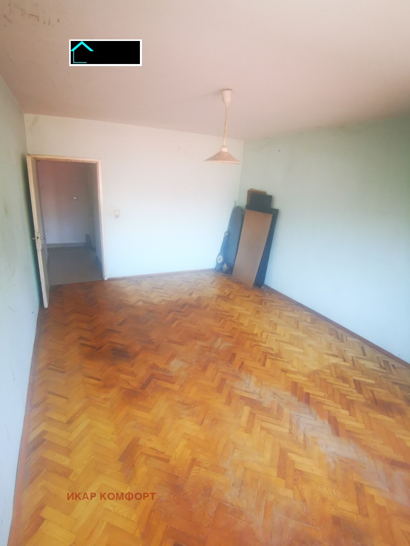 Till salu  3+ sovrum Ruse , Rodina 1 , 112 kvm | 72075837 - bild [10]