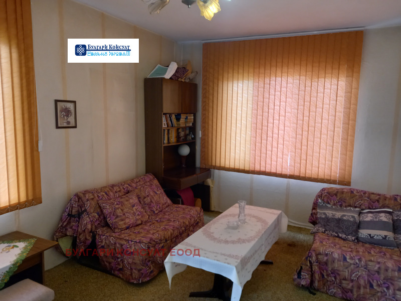 Продава  Етаж от къща град Кюстендил , Център , 130 кв.м | 17933499 - изображение [2]