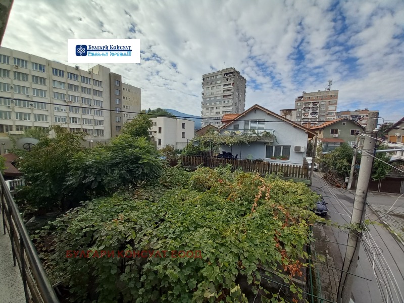 Продава  Етаж от къща град Кюстендил , Център , 130 кв.м | 17933499