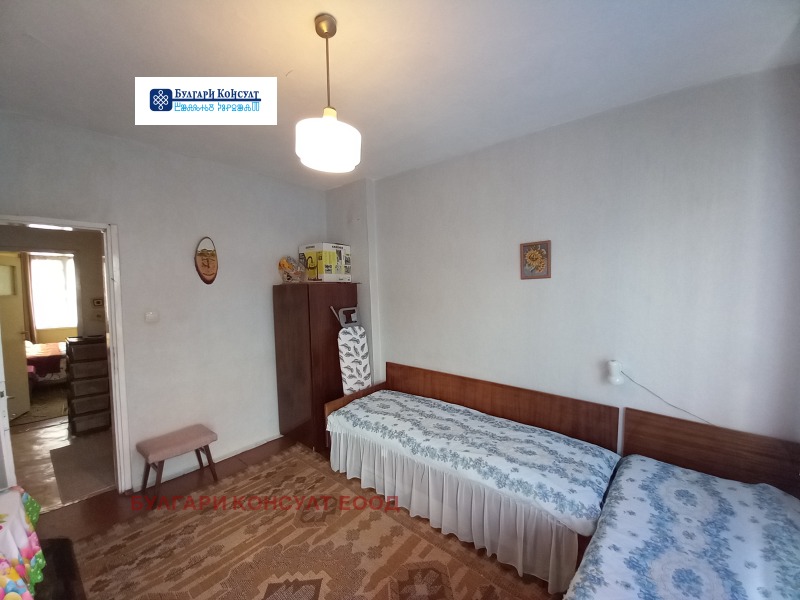 Продава  Етаж от къща град Кюстендил , Център , 130 кв.м | 17933499 - изображение [13]