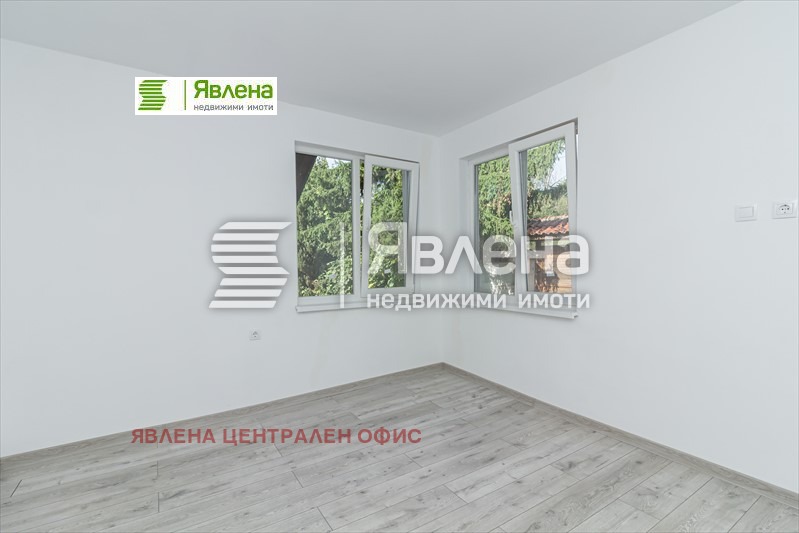 Продава КЪЩА, с. Елешница, област София област, снимка 10 - Къщи - 47187071