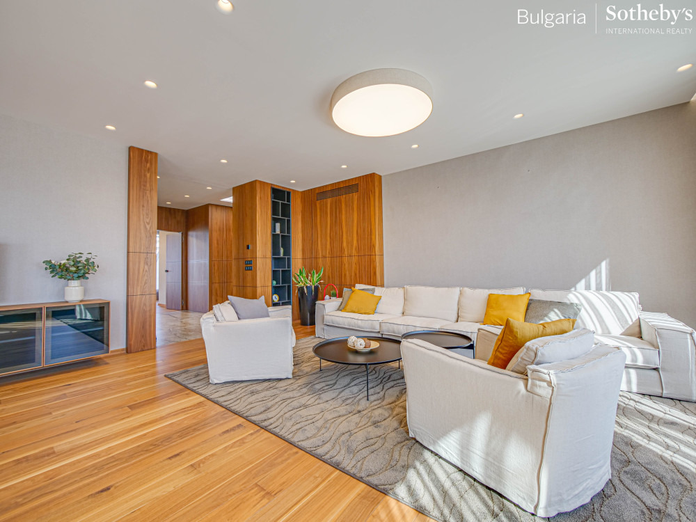 Продава 4-СТАЕН, гр. София, Изток, снимка 2 - Апартаменти - 51782855