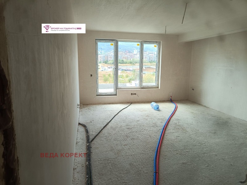 En venta  3 dormitorios Sofia , Manastirski livadi , 152 metros cuadrados | 77951157 - imagen [2]