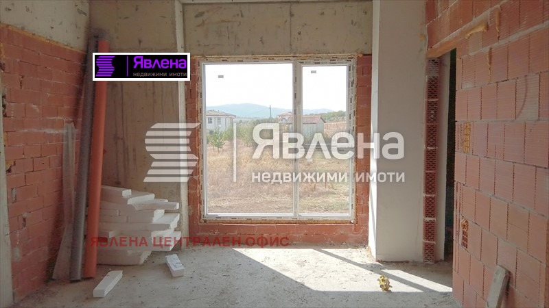 Продава КЪЩА, с. Гурмазово, област София област, снимка 2 - Къщи - 48672047