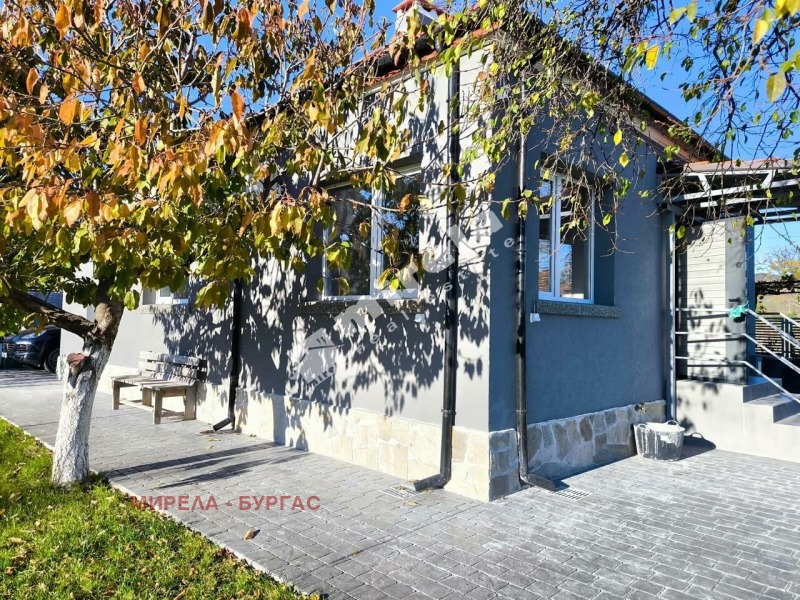 Продава КЪЩА, с. Гюльовца, област Бургас, снимка 6 - Къщи - 52549383