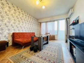 1 quarto Bazar Levski, Varna
