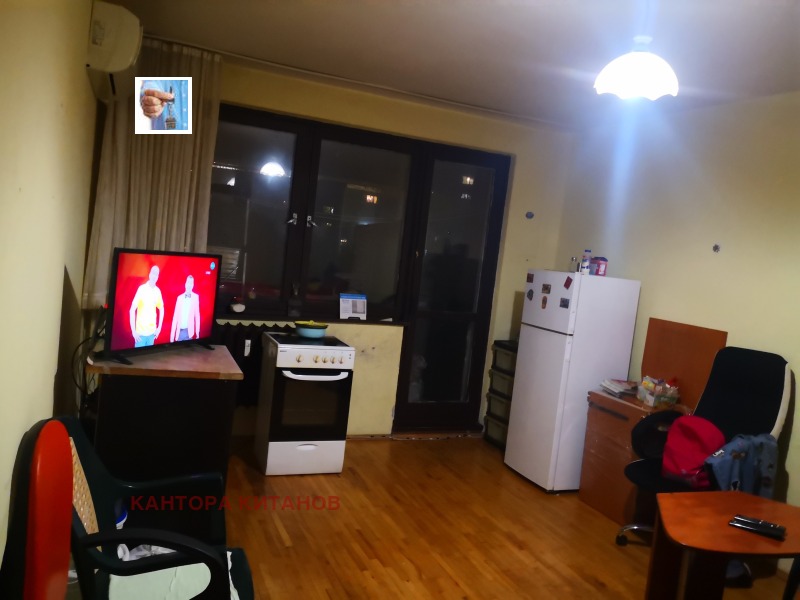 Продава 1-СТАЕН, гр. София, Връбница 1, снимка 6 - Апартаменти - 52412013