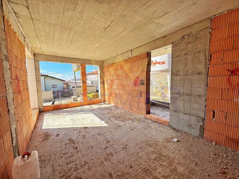Продава  2-стаен град Варна , Възраждане 2 , 72 кв.м | 45108196 - изображение [2]