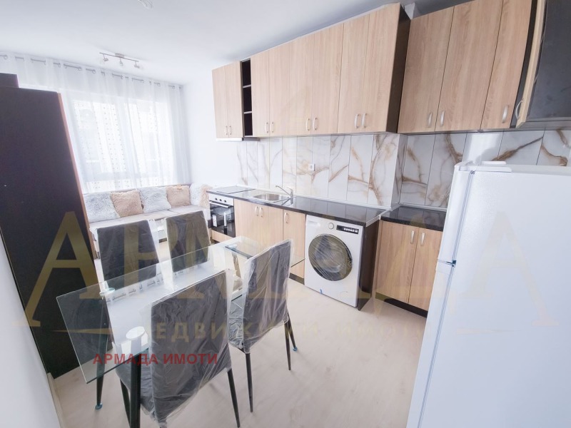 Продава 3-СТАЕН, гр. Пловдив, Остромила, снимка 1 - Aпартаменти - 47208687