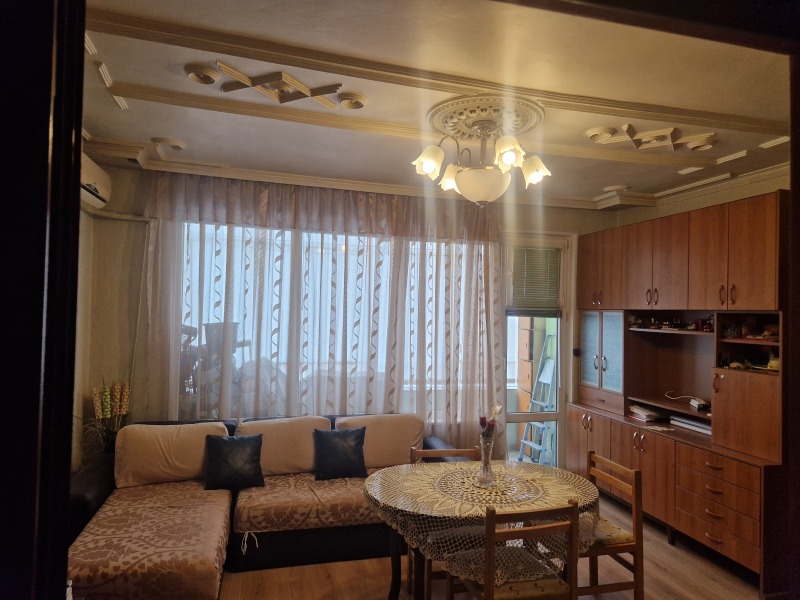 In vendita  2 camere da letto Pleven , Shirok tsentar , 83 mq | 43799462 - Immagine [2]